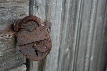 Image showing Old rusted padlock