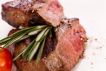 Image showing Succulent medium rare beef steak
