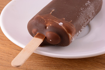 Image showing chocolate ice cream on white plate