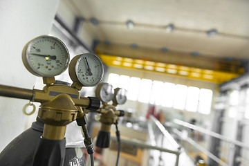 Image showing Manometer of an air compressor