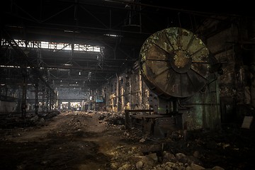 Image showing Large empty hall with concrete walls