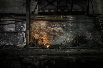 Image showing Welding manwith sparks