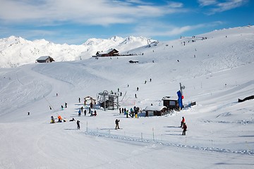 Image showing Skiing