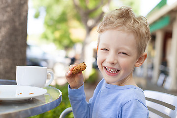 Image showing kid in cafe