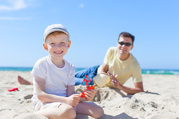 Image showing family at the beach