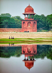Image showing Tower on the bank of the river. India, Agra