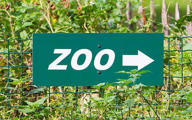 Image showing Green zoo' sign