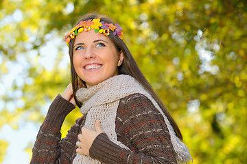 Image showing portrait of girl with wreath on head