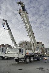 Image showing Mobile construction crane