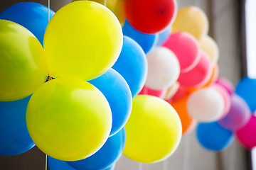 Image showing Colourful air balloons.