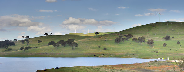 Image showing Carcoar Dam, and recreational area