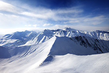 Image showing Off-piste slope and sunlight sky