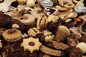 Image showing christmas cookies and desserts 