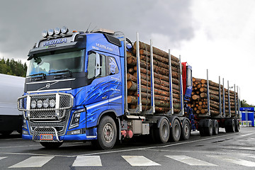 Image showing Volvo FH16 700 Timber Truck and Log Trailer