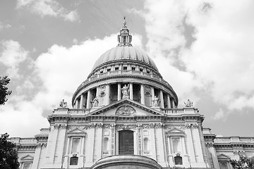 Image showing South facade of St Paul's Cathedral
