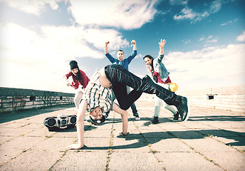 Image showing group of teenagers dancing