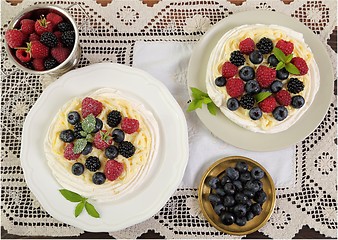 Image showing Fruit dessert