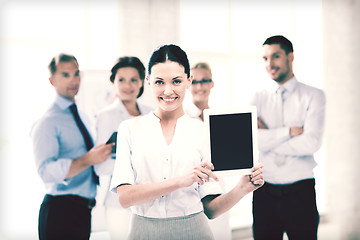 Image showing businesswoman with tablet pc in office