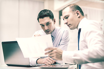 Image showing two businessmen having discussion in office