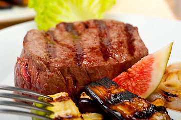 Image showing grilled beef filet mignon