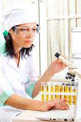 Image showing female scientist
