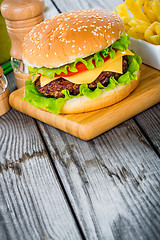 Image showing Burger cheeseburger