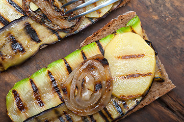 Image showing grilled vegetables on bread