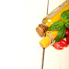 Image showing Italian spaghetti pasta tomato and basil