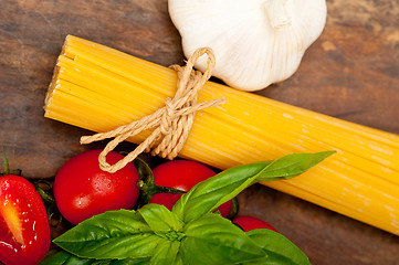 Image showing Italian spaghetti pasta tomato and basil