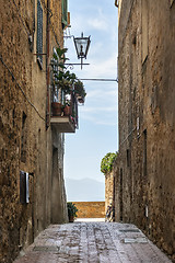 Image showing Narrow alley Pienza