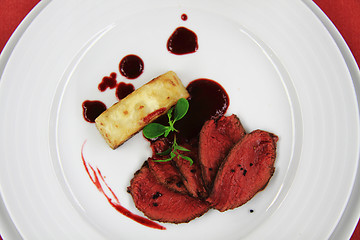 Image showing roasted celery and beaf steak 