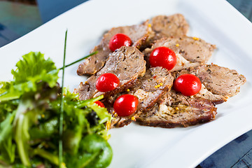 Image showing Hot beef and fresh vegetables