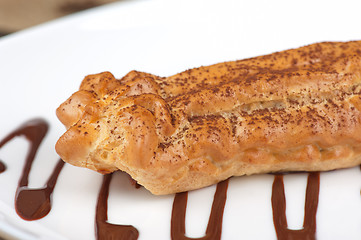 Image showing eclair