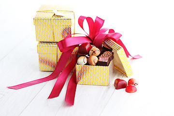 Image showing box of chocolates