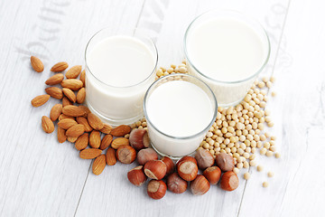 Image showing different vegan milk