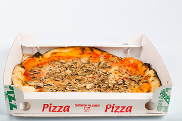 Image showing Takeaway Italian pizza with mushrooms