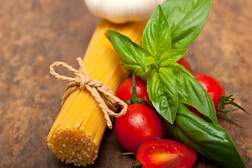 Image showing Italian spaghetti pasta tomato and basil