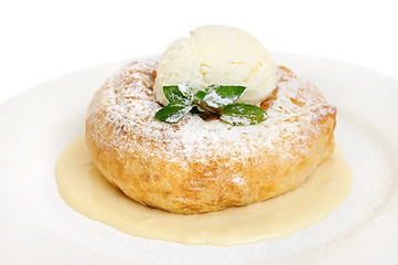 Image showing Savarin with ice cream