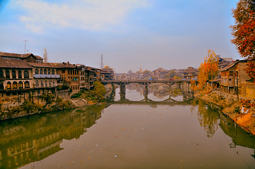 Image showing Srinagar with Jhelum river