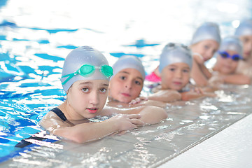 Image showing children group  at swimming pool