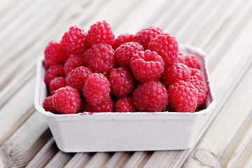 Image showing box of raspberries