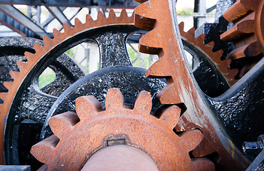 Image showing Original Gear Mechanism For Raising Lowering Murray Morgan Drawb
