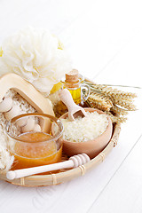 Image showing relaxing honey bath