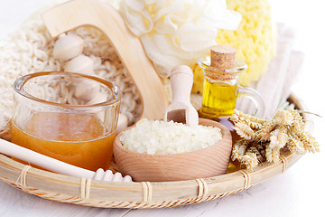 Image showing relaxing honey bath