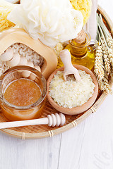 Image showing relaxing honey bath