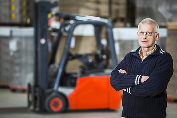 Image showing warehouse employee