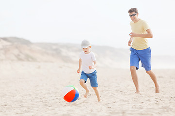 Image showing family at the beach