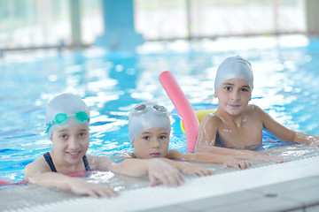 Image showing children group  at swimming pool