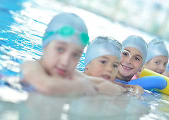 Image showing children group  at swimming pool