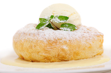 Image showing Savarin with ice cream